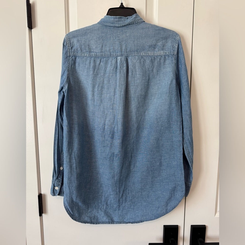 J. Crew Light Blue Casual Button-Down Shirt - Picture 2 of 5